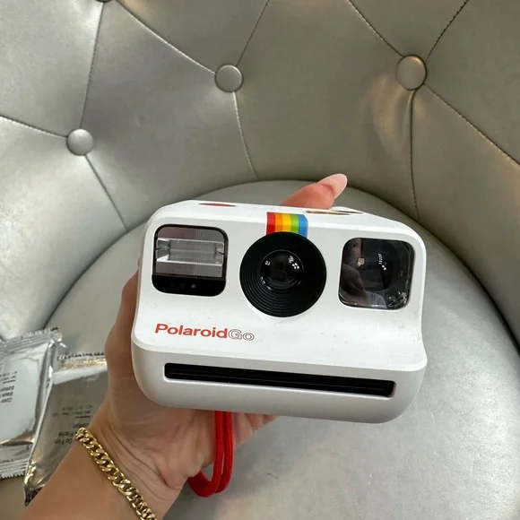 Polaroid Go Camera - Picture 4 of 7